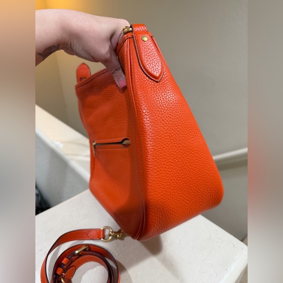 Coach Cary Pebbled Leather Shoulder Bag in Sun Orange RARE - Picture 5 of 10